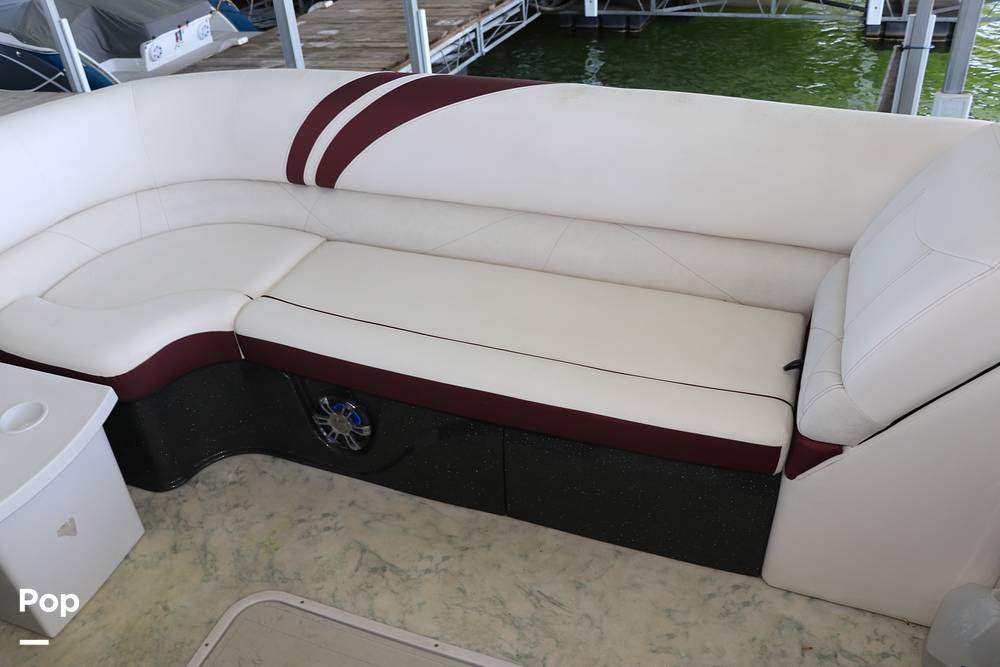 Slide: The Image of Crest 250 Continental 2020 - 13991094