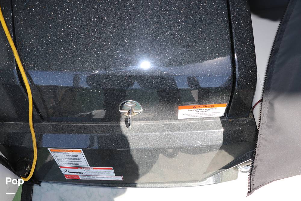 Slide: The Image of Crest 250 Continental 2020 - 13991054