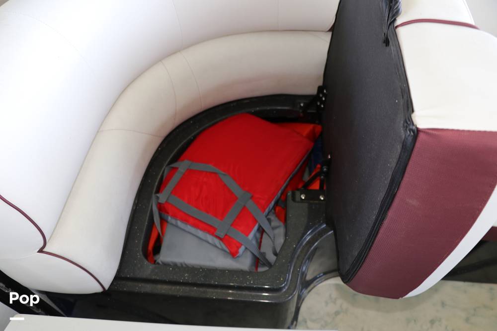 Slide: The Image of Crest 250 Continental 2020 - 13991097