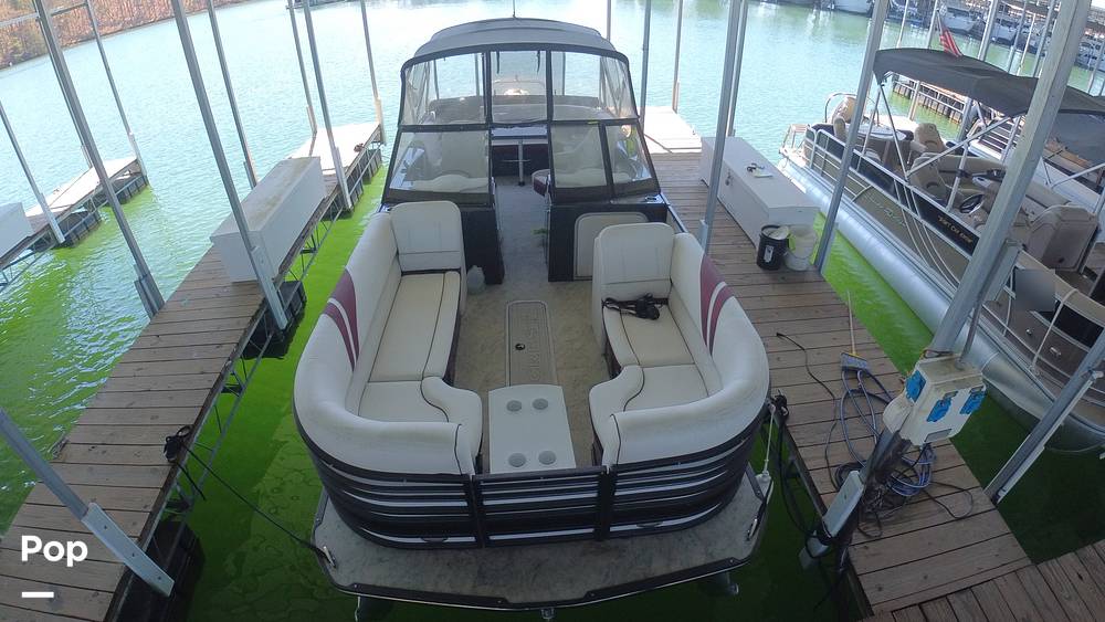 Slide: The Image of Crest 250 Continental 2020 - 13991115