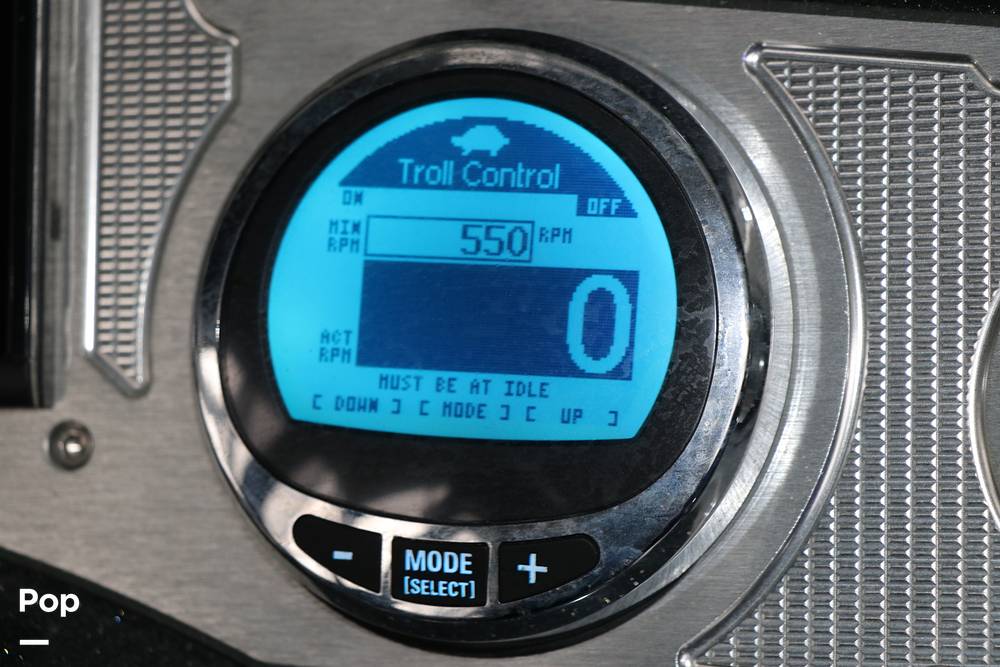 Slide: The Image of Crest 250 Continental 2020 - 14038000