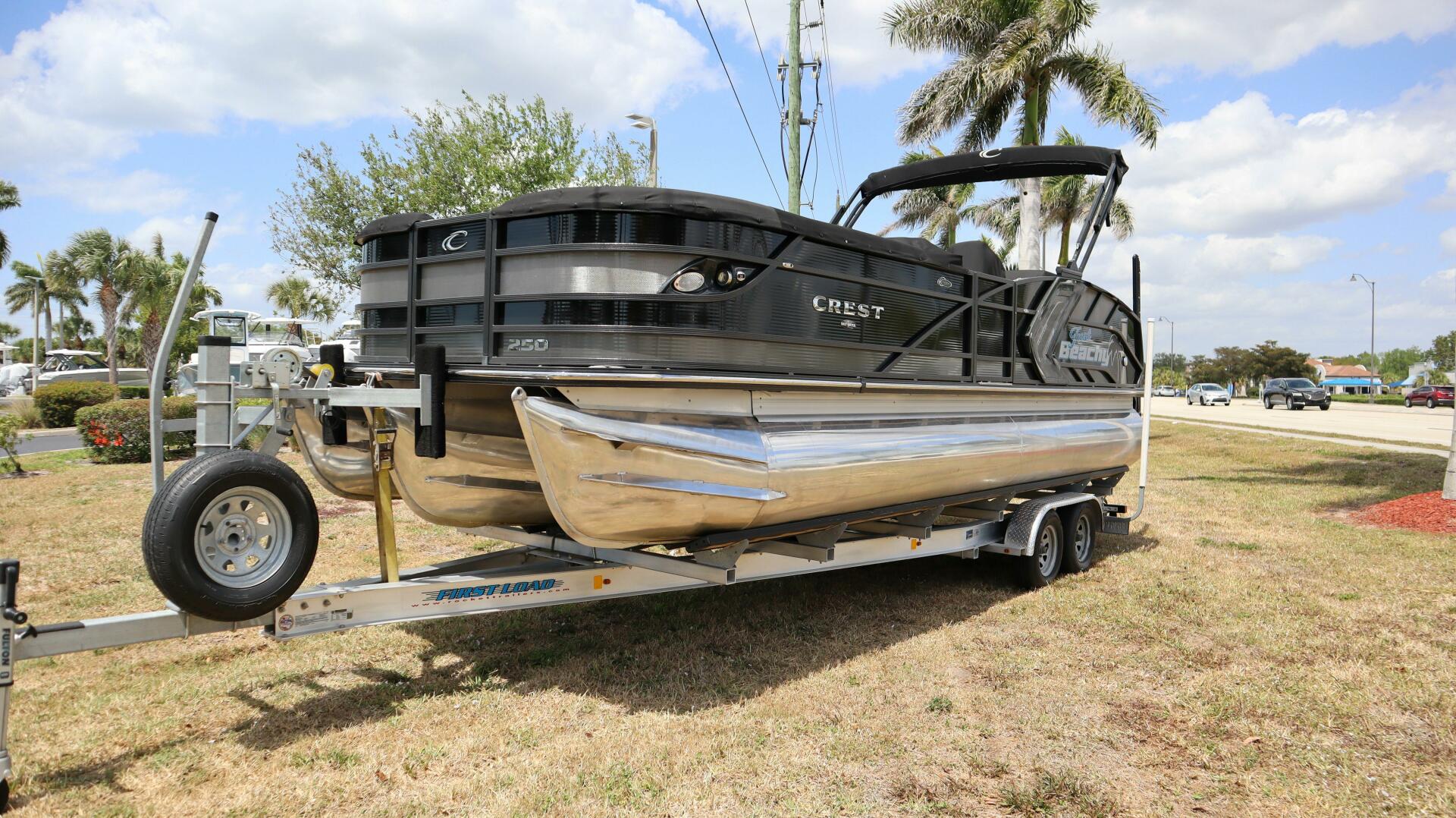 Slide: The Image of Crest Caribbean Platinum 250 SLC 2022 - 5379585