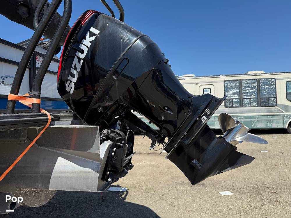 Slide: The Image of Crest Caribbean RS 250 SLRC Tritoon 2020 - 15456005