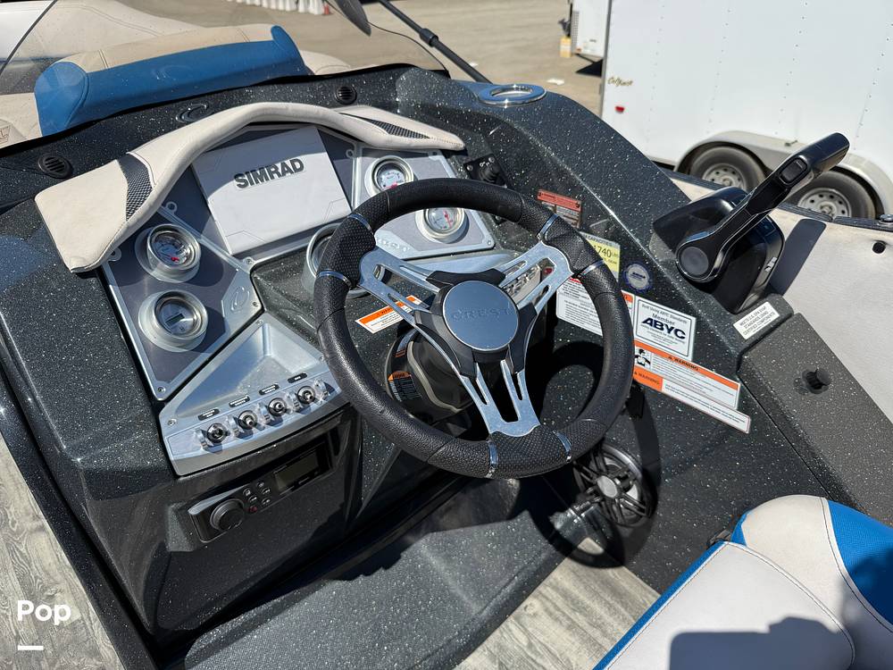 Slide: The Image of Crest Caribbean RS 250 SLRC Tritoon 2020 - 15456020