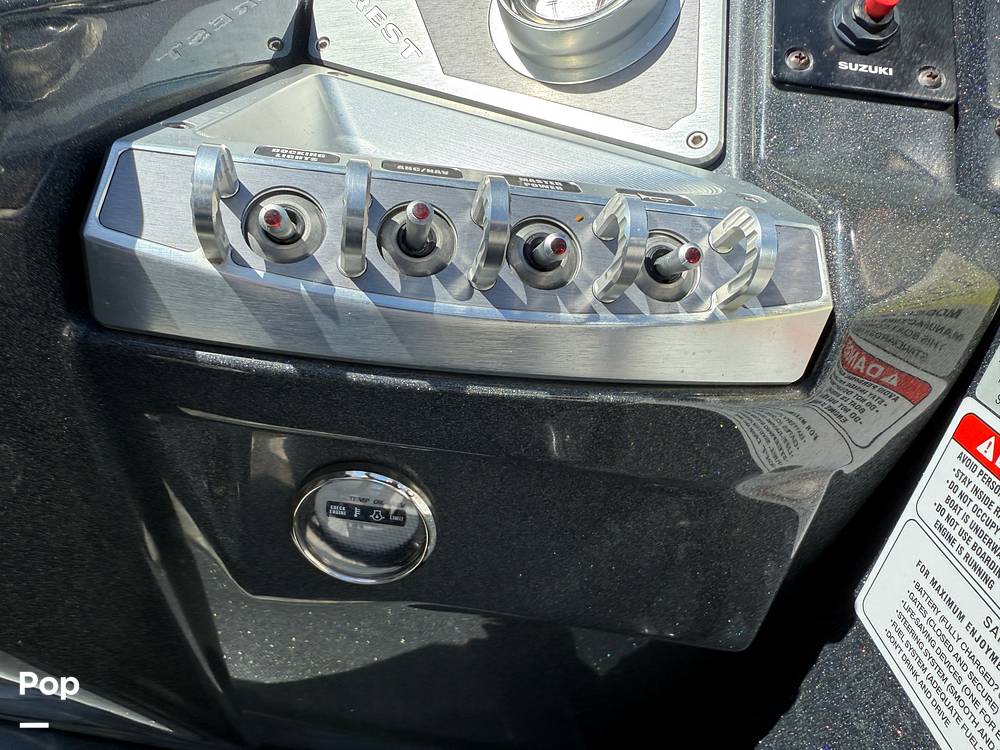 Slide: The Image of Crest Caribbean RS 250 SLRC Tritoon 2020 - 15456028