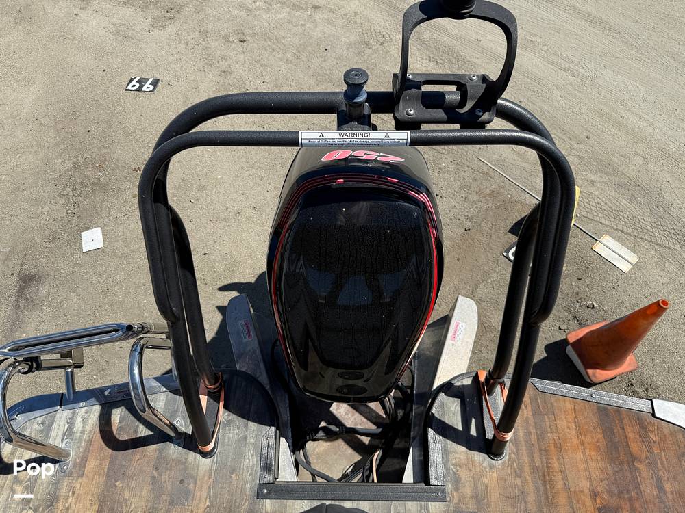 Slide: The Image of Crest Caribbean RS 250 SLRC Tritoon 2020 - 15456092