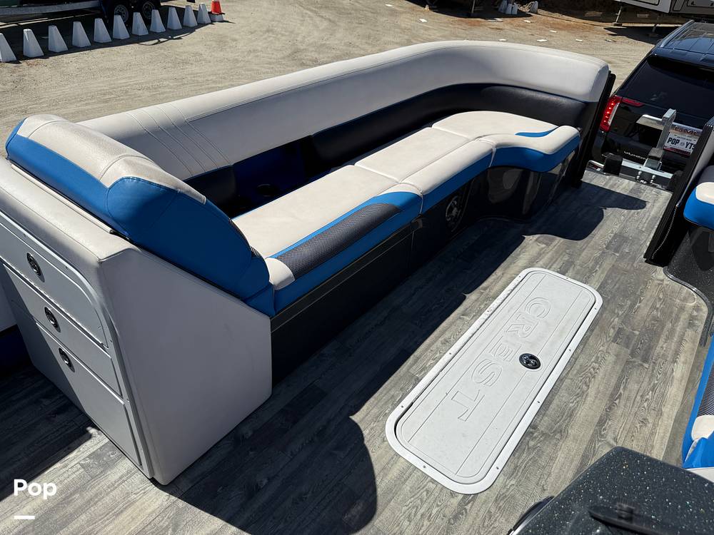 Slide: The Image of Crest Caribbean RS 250 SLRC Tritoon 2020 - 15456096