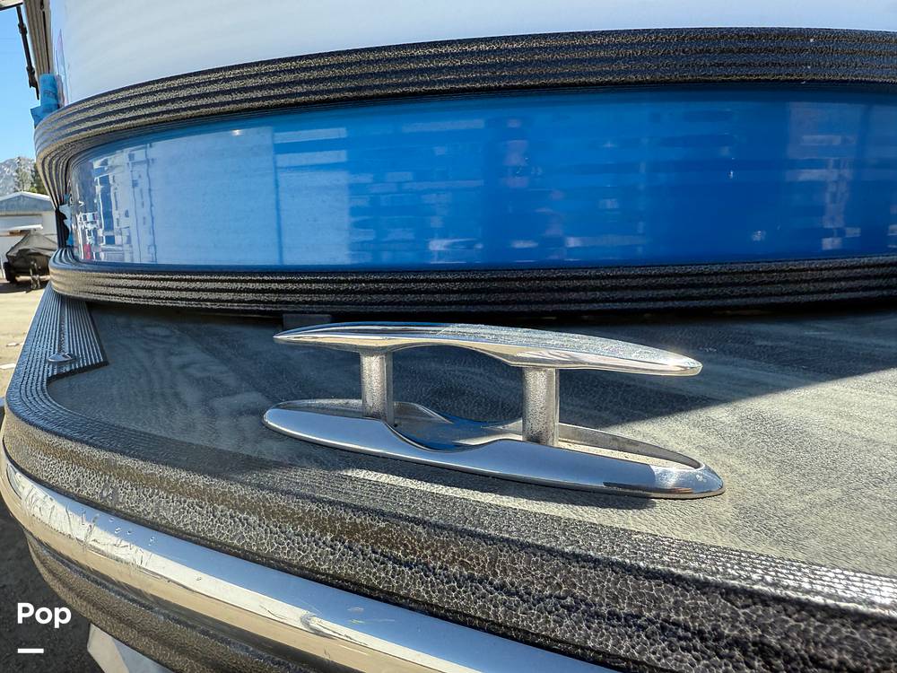 Slide: The Image of Crest Caribbean RS 250 SLRC Tritoon 2020 - 15456126