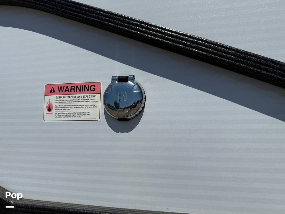 Slide: The Image of Crest Caribbean RS 250 SLRC Tritoon 2020 - 15456131