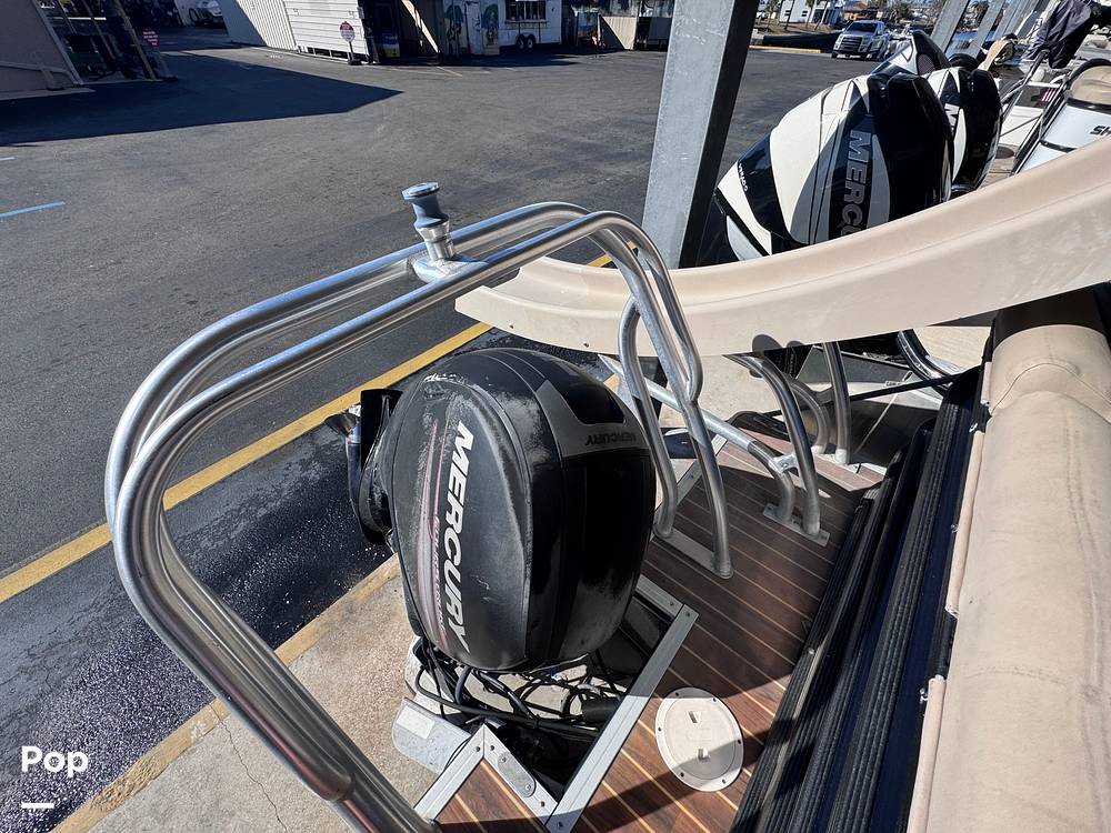 Slide: The Image of Crest Classic 250L Upper Sun Deck 2016 - 15111766