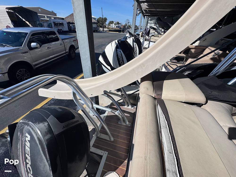 Slide: The Image of Crest Classic 250L Upper Sun Deck 2016 - 15111778