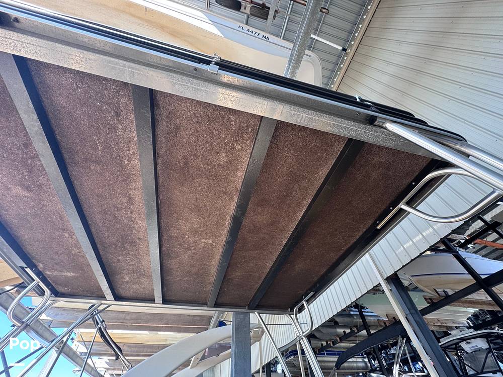 Slide: The Image of Crest Classic 250L Upper Sun Deck 2016 - 15111794
