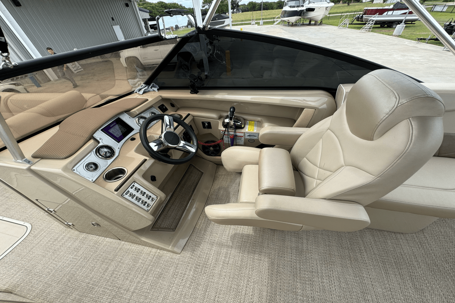 Slide: The Image of Crest CONTINENTAL 250 L 2017 - 10