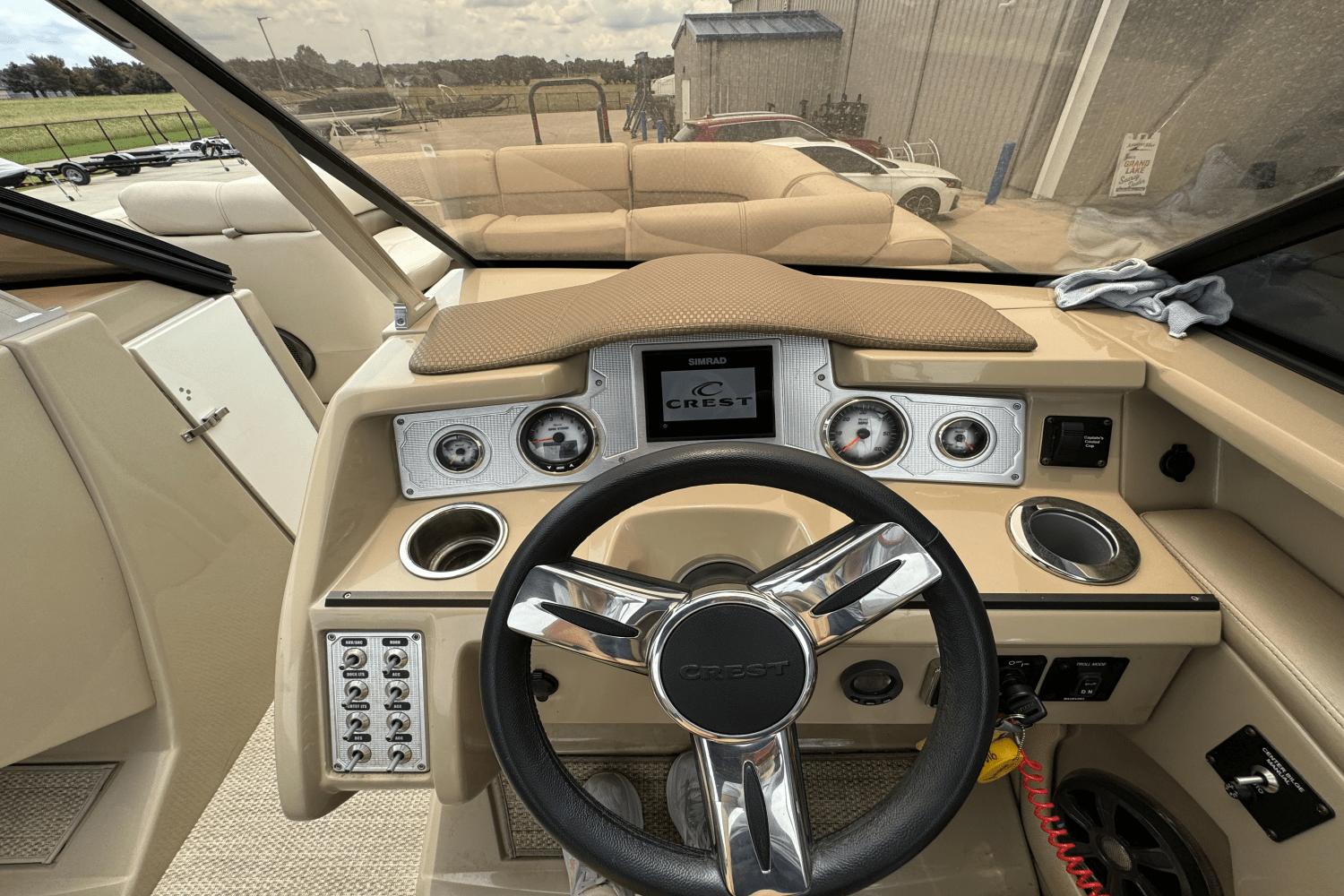 Slide: The Image of Crest CONTINENTAL 250 L 2017 - 11