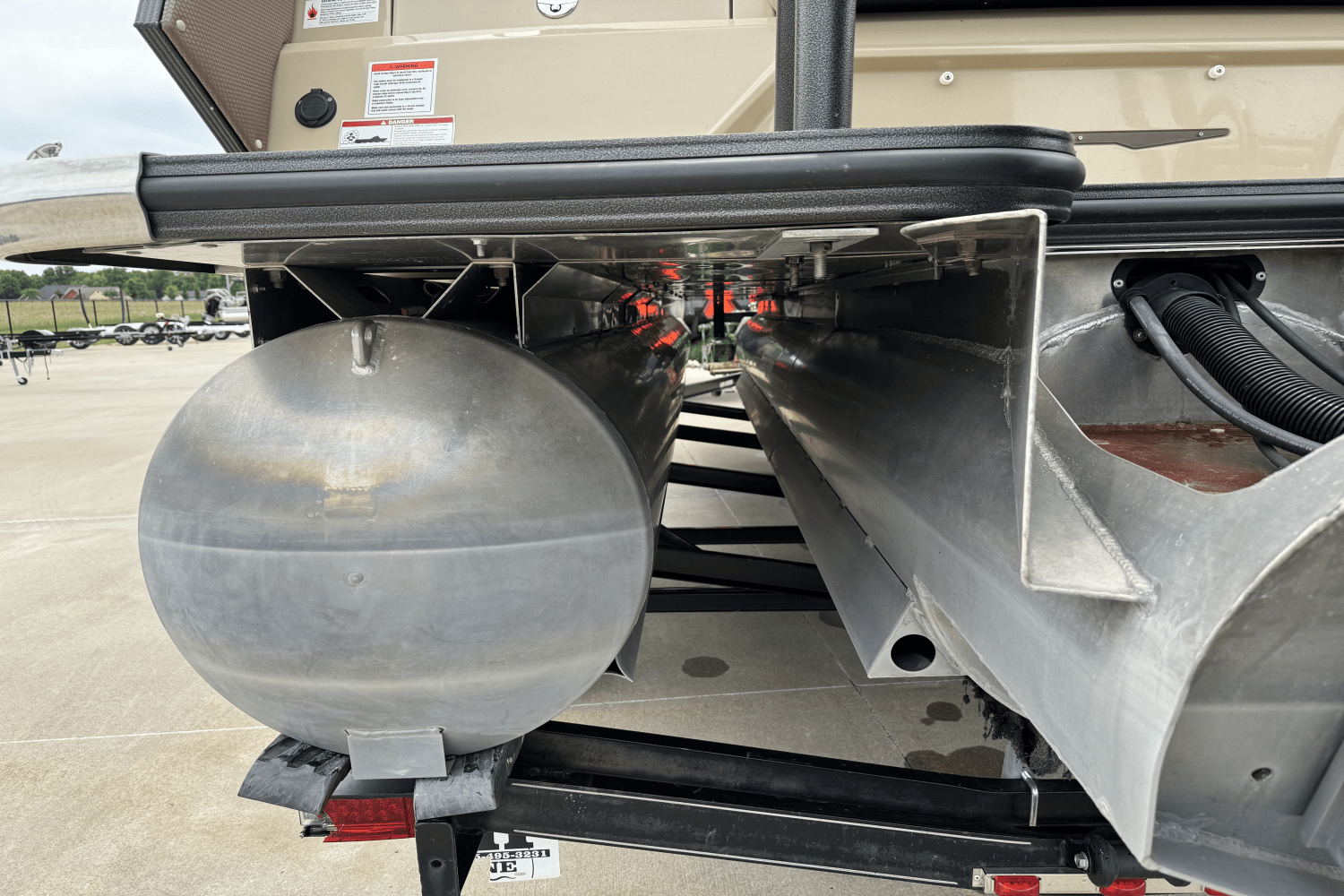 Slide: The Image of Crest CONTINENTAL 250 L 2017 - 20