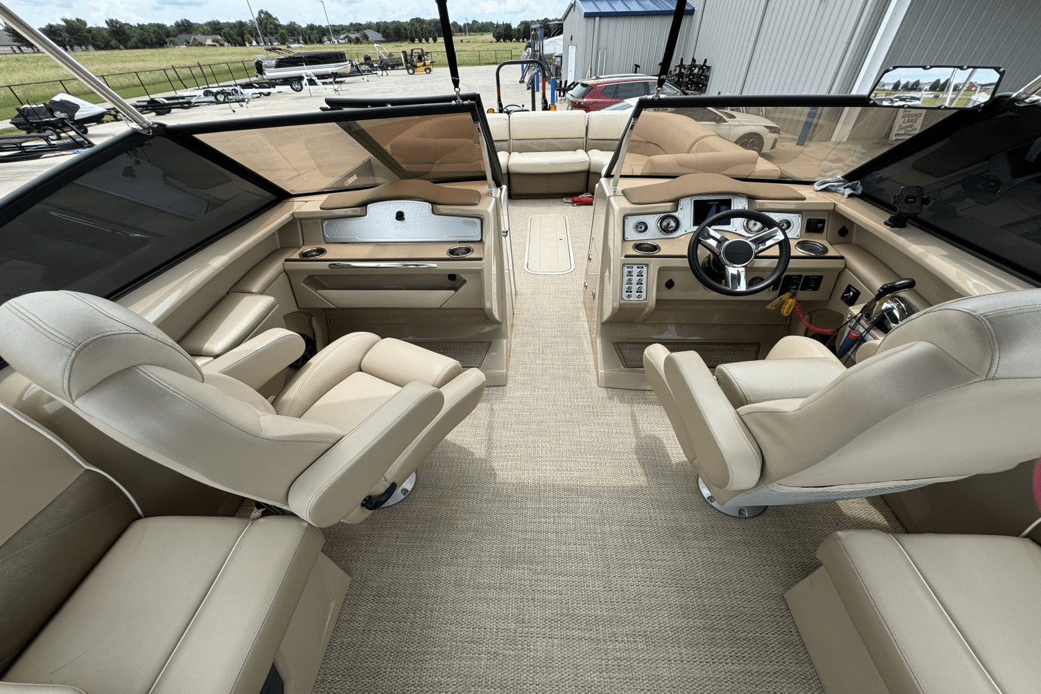 Slide: The Image of Crest CONTINENTAL 250 L 2017 - 9