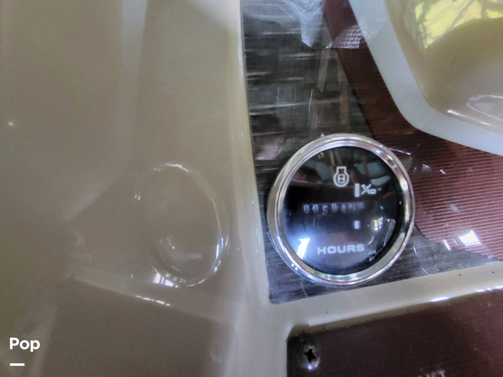 Slide: The Image of Crest Platinum 240L 2020 - 14749757