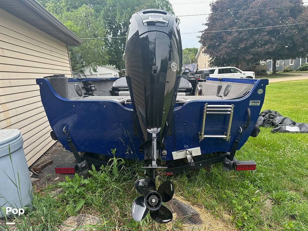 Slide: The Image of Crestliner 1650 Fish Hawk SC Platinum Edition 2019 - 12745568
