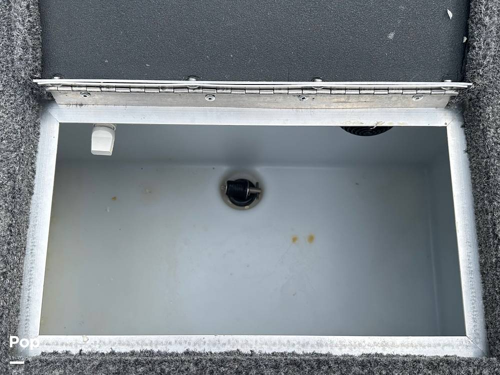 Slide: The Image of Crestliner 1650 Fish Hawk SC Platinum Edition 2019 - 12745586