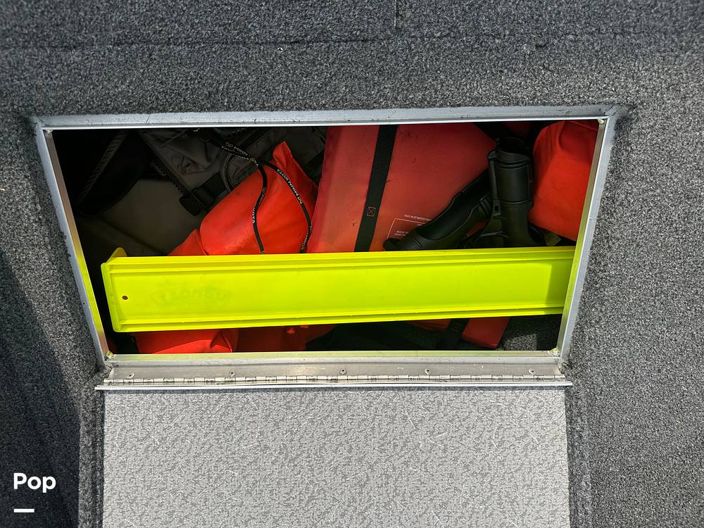 Slide: The Image of Crestliner 1650 Fish Hawk SC Platinum Edition 2019 - 12745611