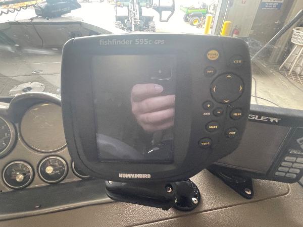 Slide: The Image of Humminbird Fishfinder 595c GPS on 2004 Crestliner 1700 SUPER HAWK boat dashboard. - 5