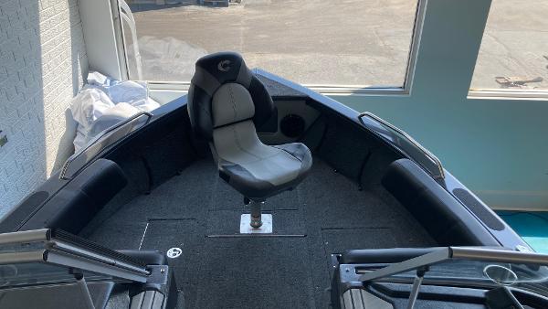 Slide: The Image of 2024 Crestliner 2050 Sportfish boat interior with a single seat. - 7