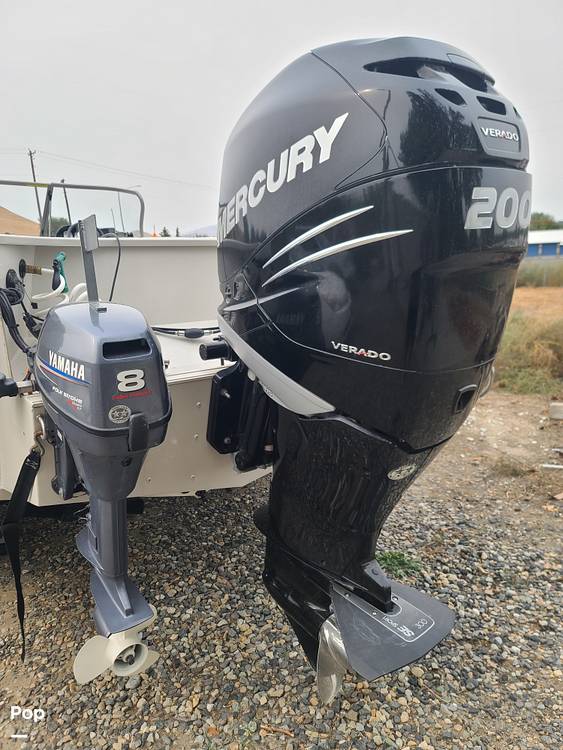 Slide: The Image of Crestliner 2150 Sportfish SST 2009 - 14887971