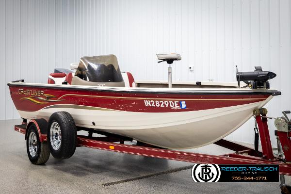 Slide: The Image of 2005 Crestliner 1750 FISHHAWK boat on trailer in indoor showroom. - 2