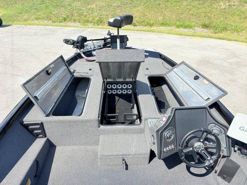 Slide: The Image of Crestliner PT20 2020 - 32