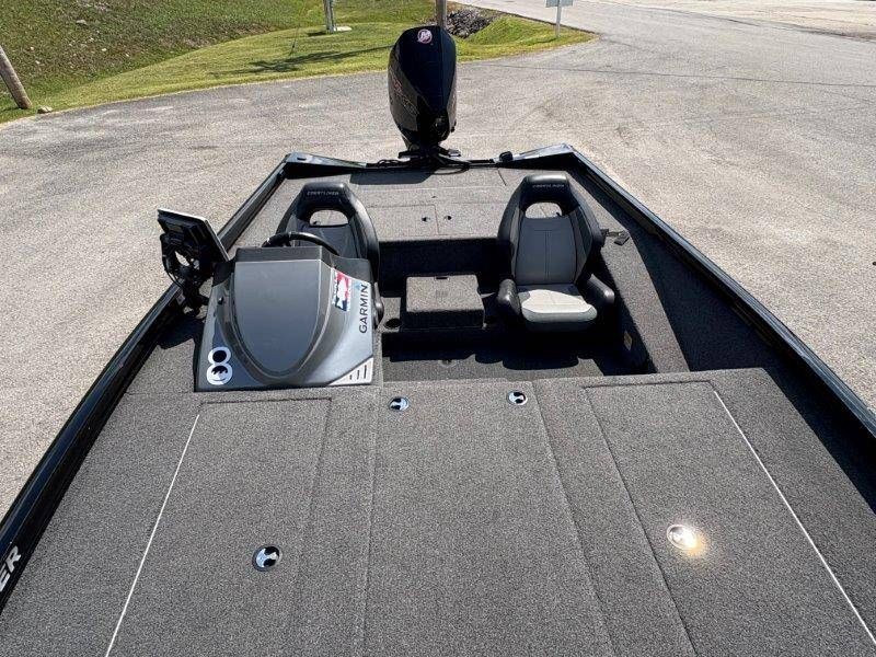 Slide: The Image of Crestliner PT20 2020 - 44