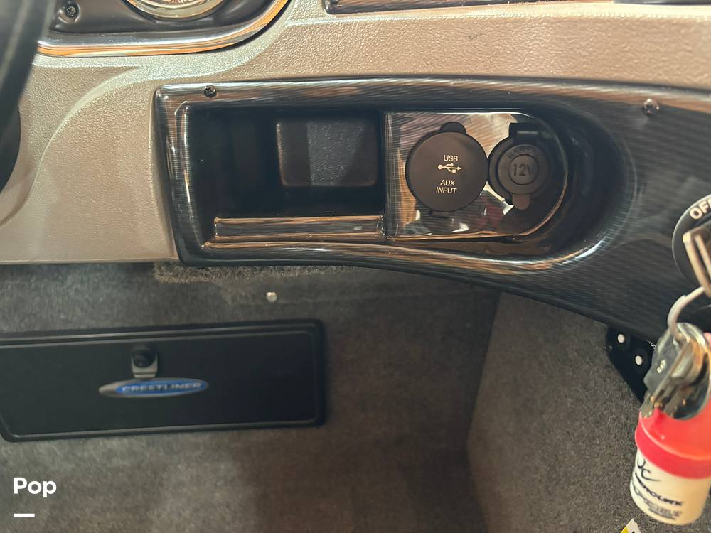 Slide: The Image of Crestliner Raptor 1850 2015 - 15806912