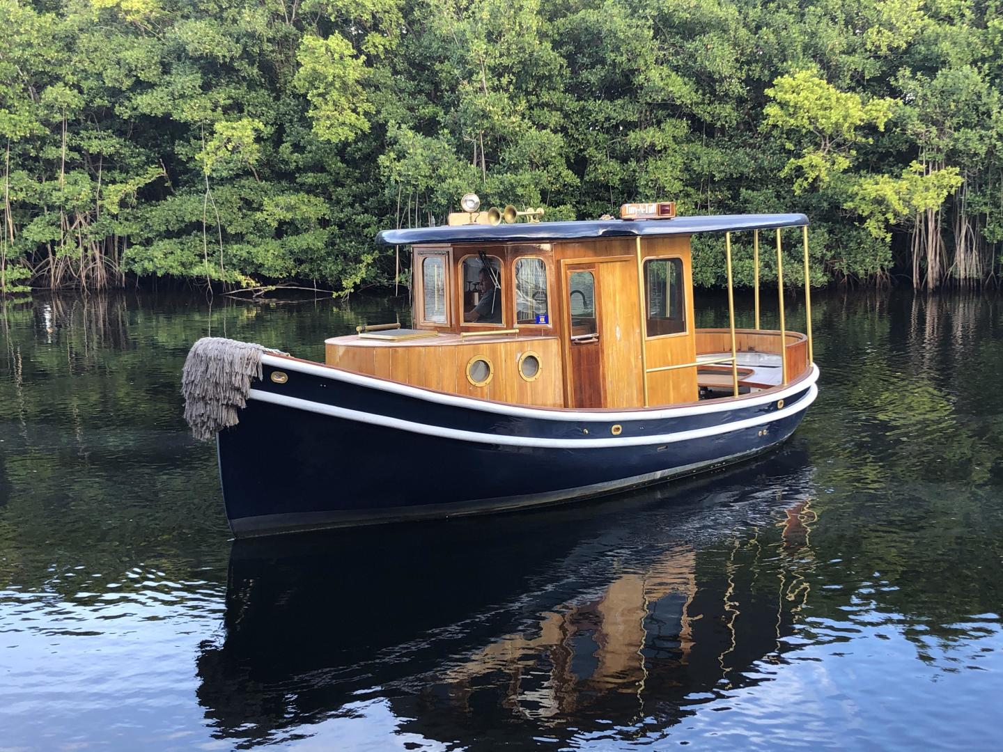 Slide: The Image of Crosby Tug 1992 - 3567270