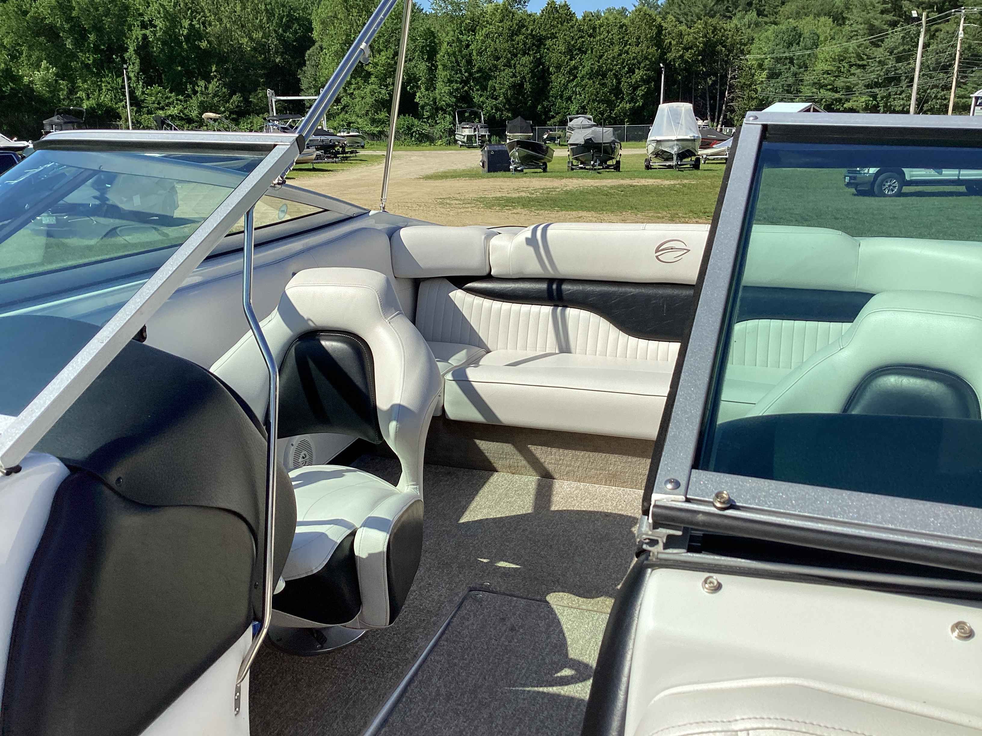 Slide: The Image of Crownline 21 SS 2013 - 11