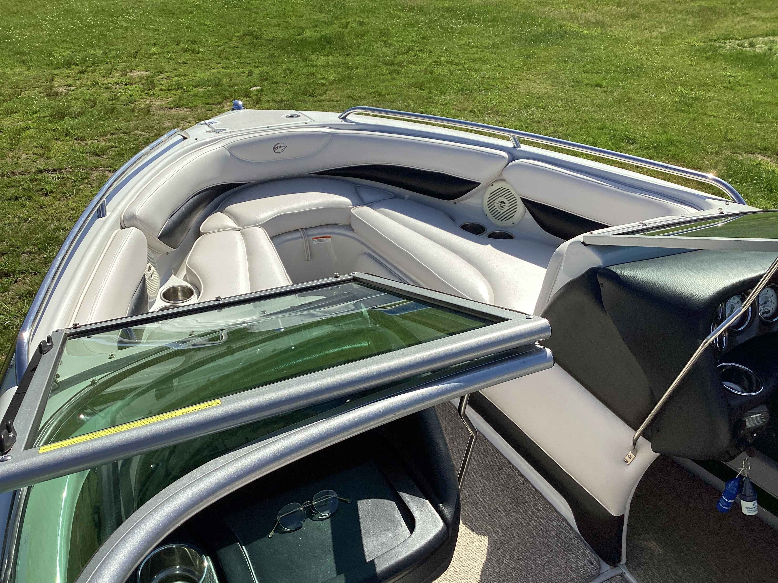 Slide: The Image of Crownline 21 SS 2013 - 7