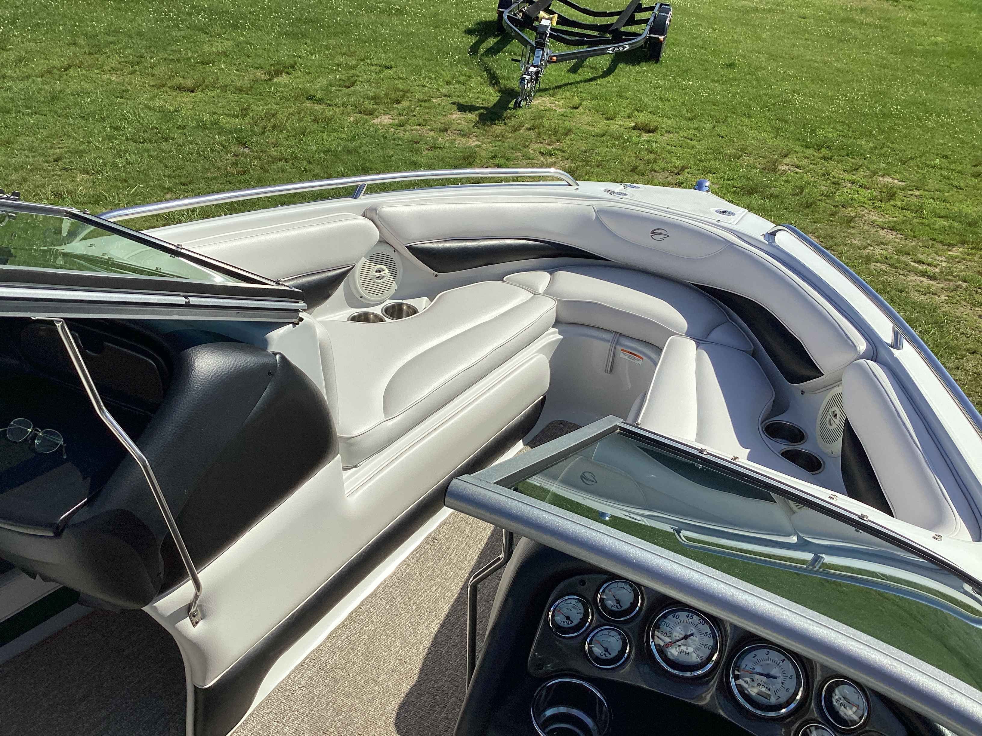 Slide: The Image of Crownline 21 SS 2013 - 8