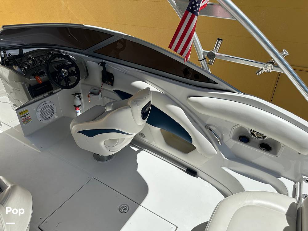 Slide: The Image of Crownline 260 LS 2007 - 14676025