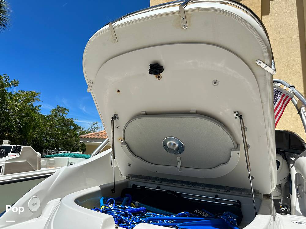 Slide: The Image of Crownline 260 LS 2007 - 14676071