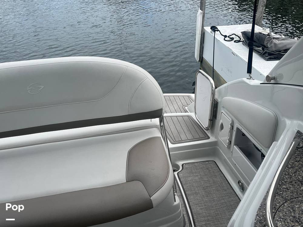 Slide: The Image of Crownline 264 CR 2021 - 15565261