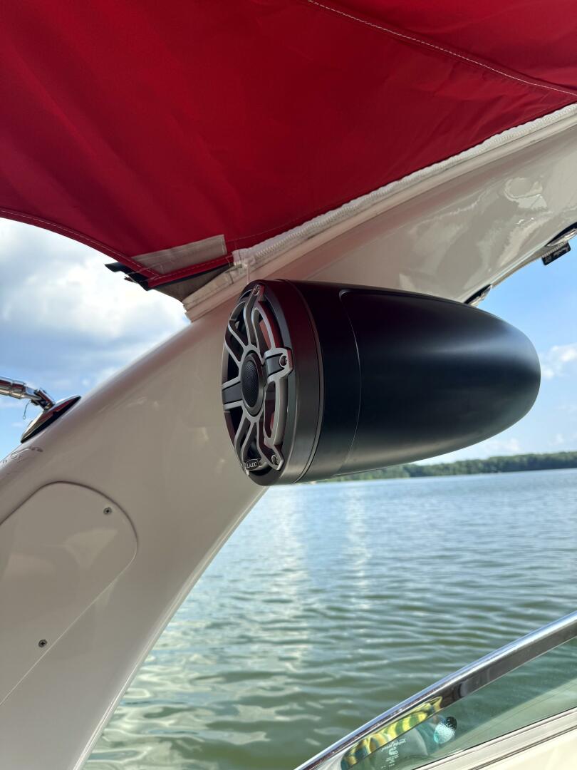 Slide: The Image of Crownline 285 SS 2015 - 5472212