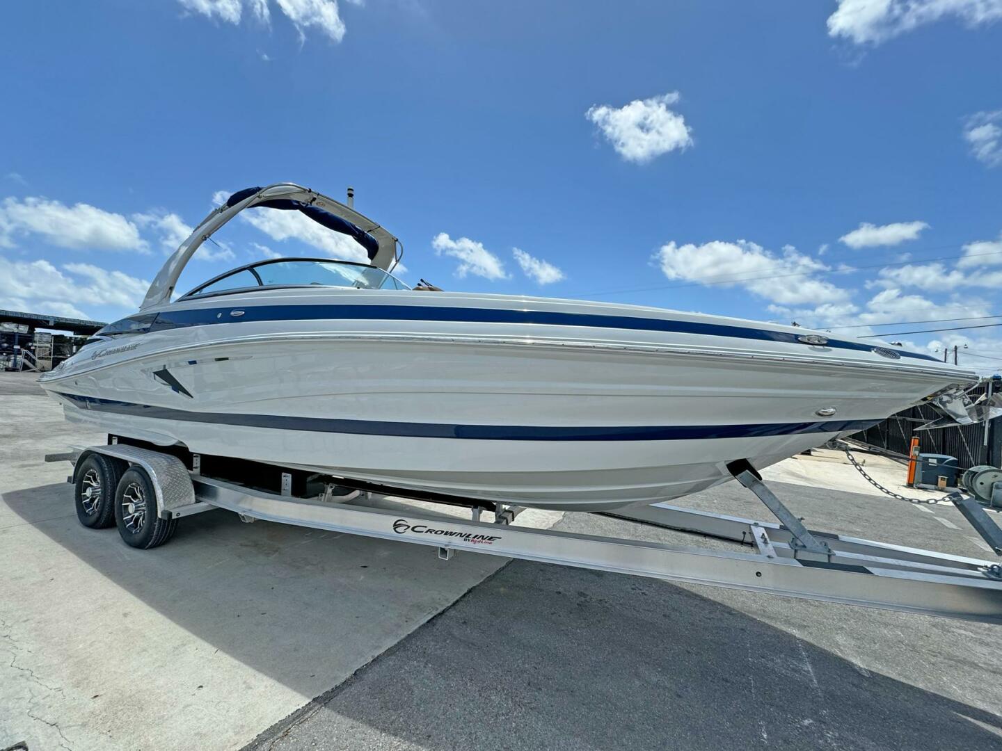 Slide: The Image of Crownline 290 XSS 2024 - 5384073