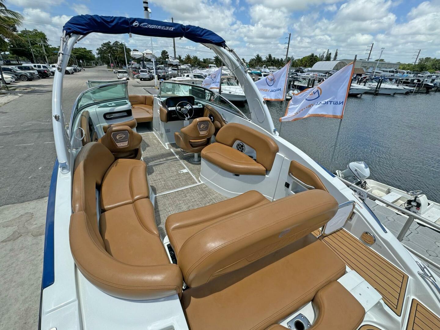 Slide: The Image of Crownline 290 XSS 2024 - 5384079
