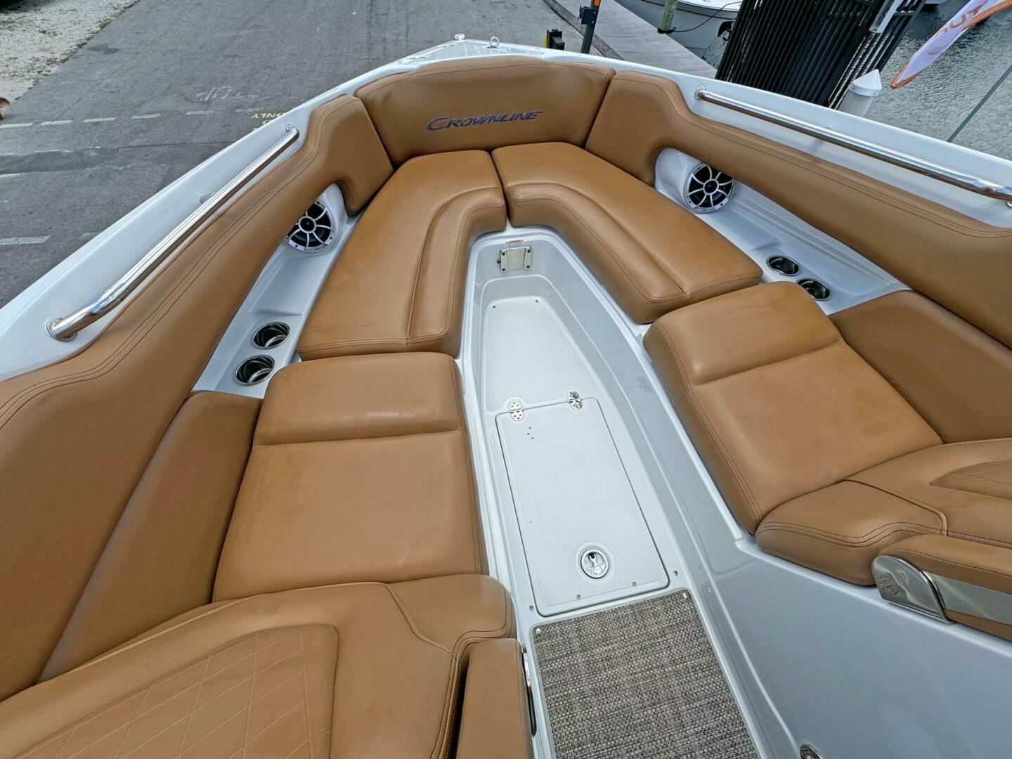 Slide: The Image of Crownline 290 XSS 2024 - 5384090