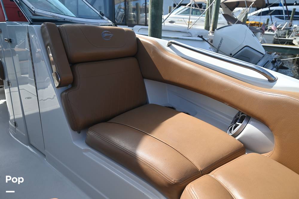 Slide: The Image of Crownline E235 XS 2023 - 15378662