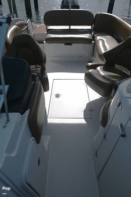Slide: The Image of Crownline E235 XS 2023 - 15378670