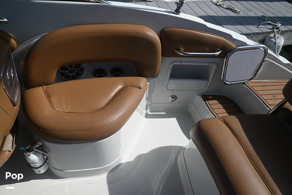Slide: The Image of Crownline E235 XS 2023 - 15378686