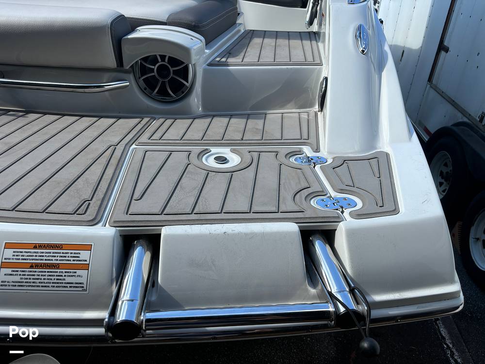 Slide: The Image of Crownline E255 2022 - 14789383