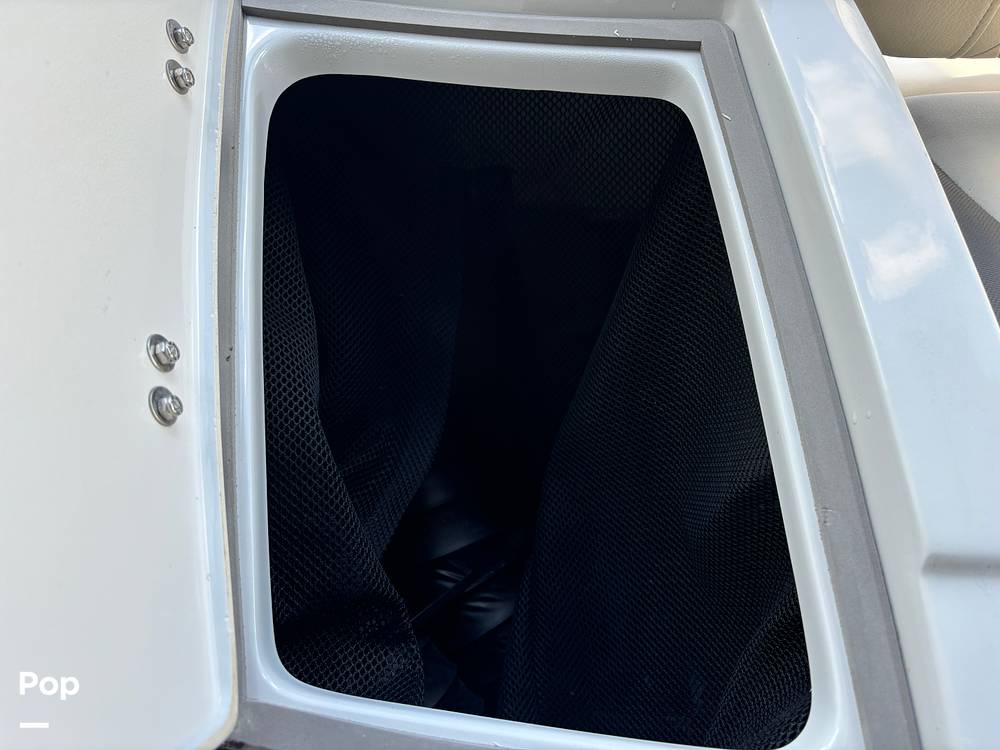 Slide: The Image of Crownline E255 2022 - 14789388
