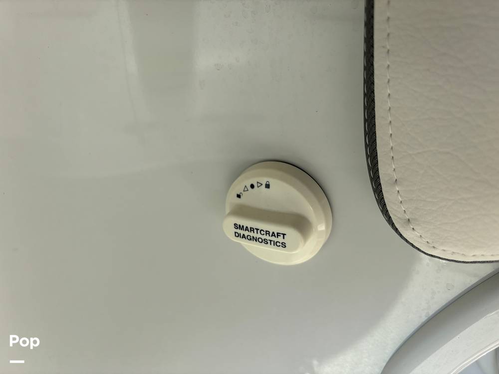 Slide: The Image of Crownline E255 2022 - 14789421