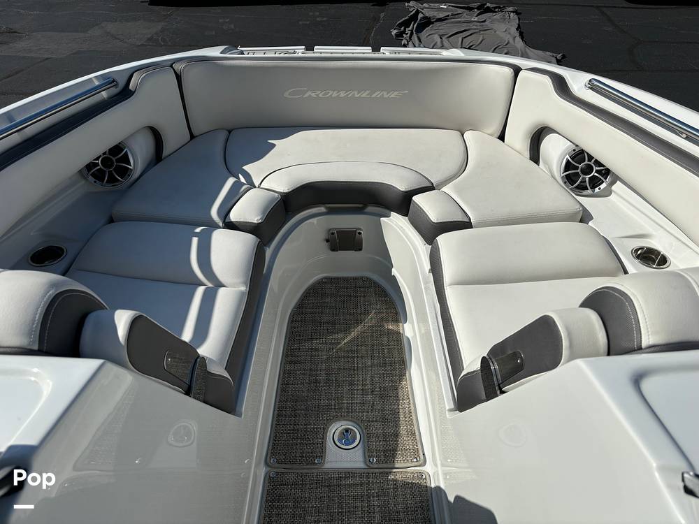 Slide: The Image of Crownline E255 2022 - 14789436