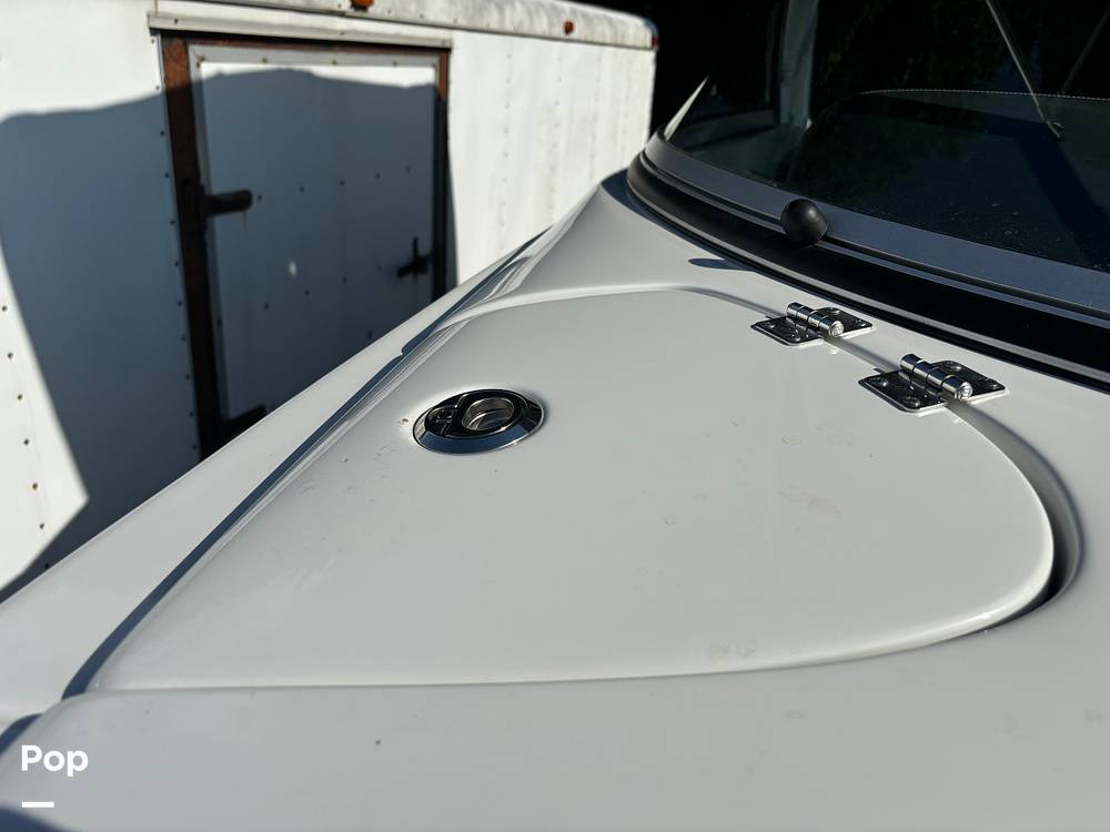 Slide: The Image of Crownline E255 2022 - 14789446